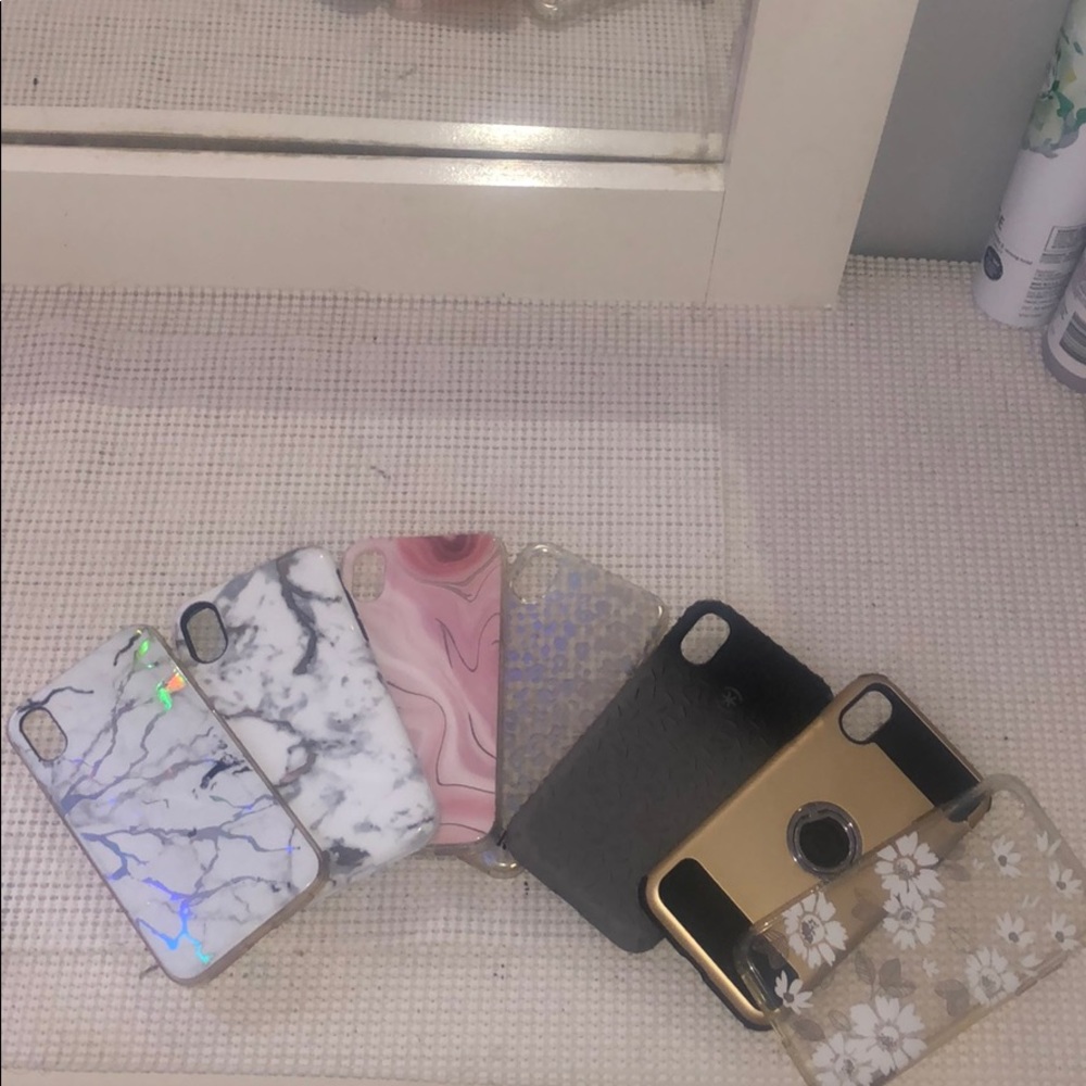BUNDLE 7 IPHONE X CASES !!